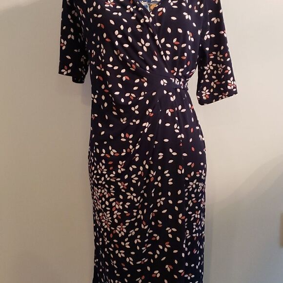 Jessica Simpson Maternity Wrap Dress. Like new! - Picture 5 of 6